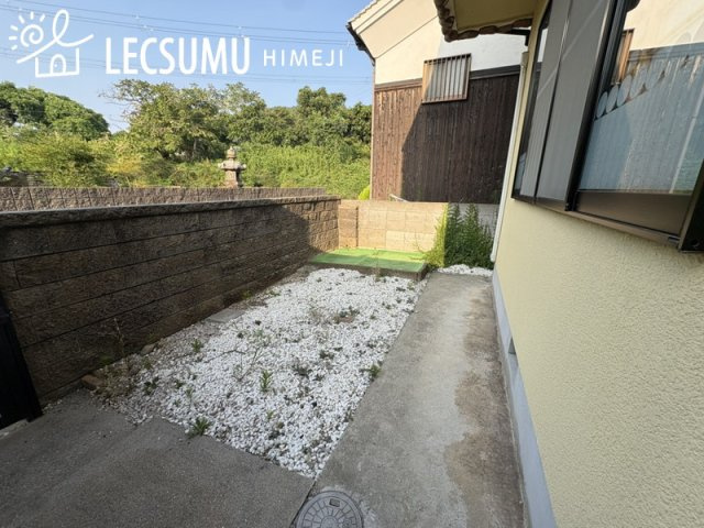 姫路市飾磨区阿成渡場/中古戸建の駐車場
