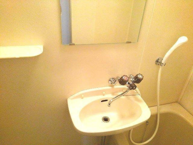 シャンブル２１　Ｃの洗面所