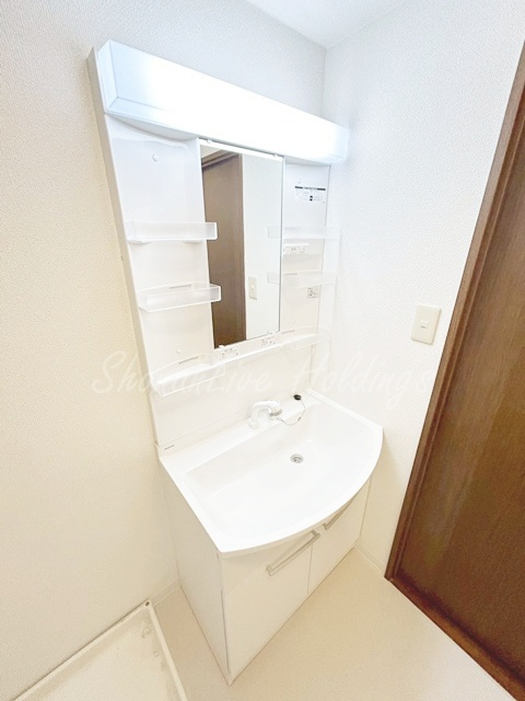 横浜市戸塚区川上町の賃貸マンションの洗面所