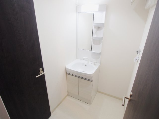 セブンプロート船越南3丁目の洗面所