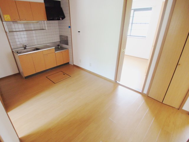 アーバインブレスAの居間・リビング