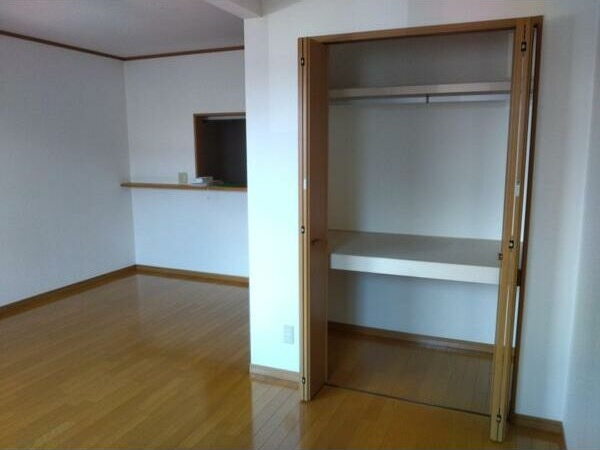 ウィングスⅠ棟の収納