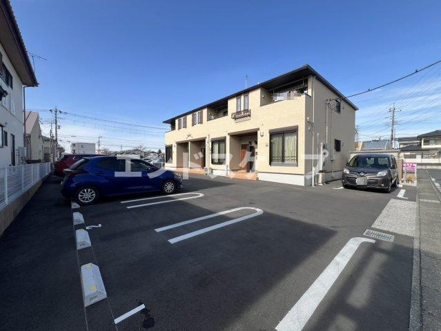 アーバンコート東貝沢の駐車場|高崎、前橋のお部屋探しはエンドスケープまで！お客様の理想お聞かせ下さい♪