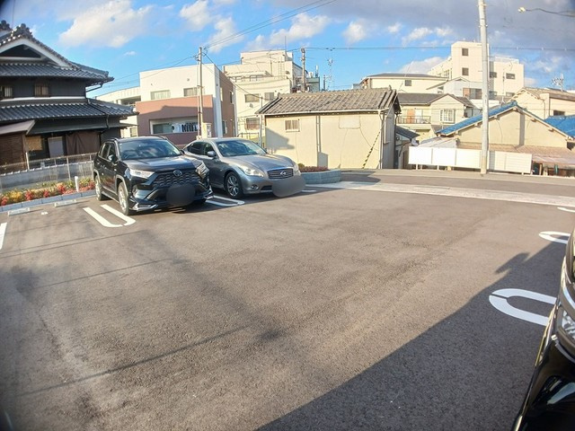 ベルソレイユの駐車場