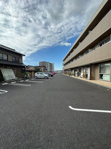 Ｐｏｒｔａ　Ｆｏｒｔｕｎａの駐車場