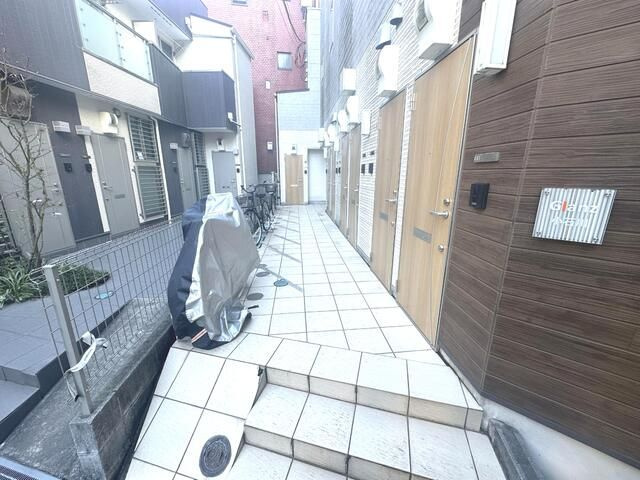 Ｇｌａｎｚ小石川（グランツ小石川）のエントランス
