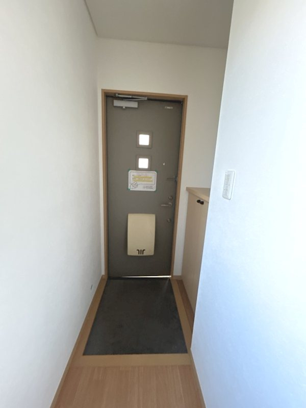 ライツェントBの玄関