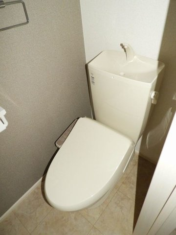エテルノⅠのトイレ|コンパクトで使いやすいトイレです
