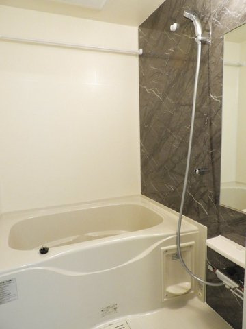 ルミナス　カニヤの浴室|コンパクトで使いやすいお風呂です