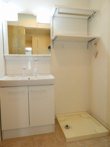 ルミナス　カニヤの洗面所|ゆったりとスペースのある洗面所