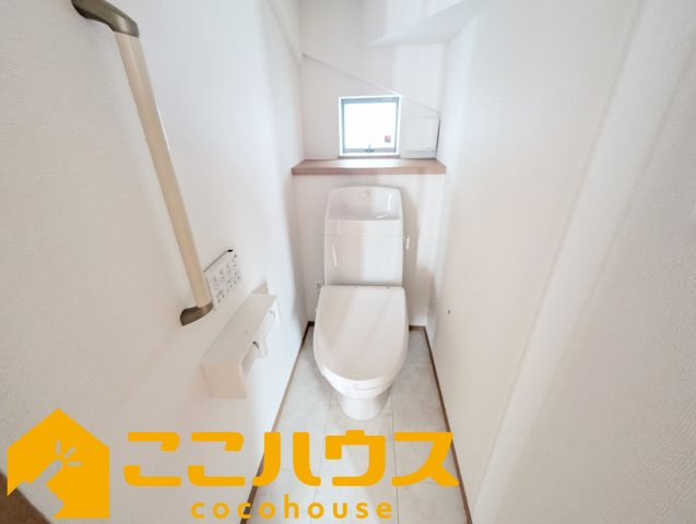 宜野湾市大謝名1丁目　新築戸建て　全2棟　A号棟のトイレ|高機能トイレ
