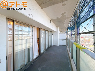 【バルコニー】 | アルファステイツ藤枝駅南 | 陽当りの良いバルコニーはお洗濯物はもちろんお布団もふかふかになります♪