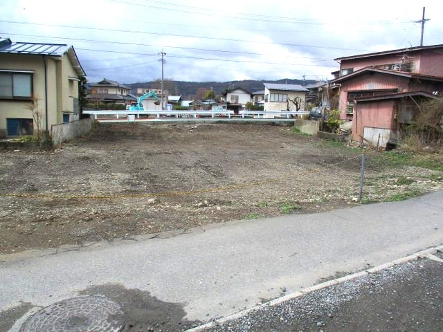 建築条件なし土地　岡谷市堀ノ内二丁目の外観