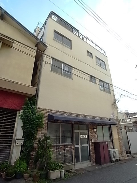 原田マンション船寺の外観