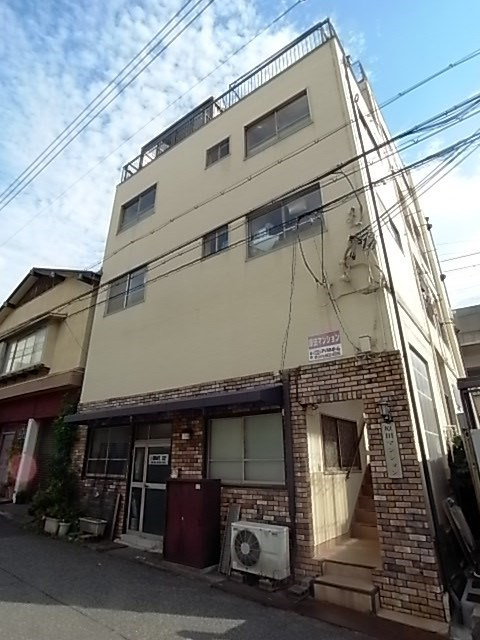 原田マンション船寺の外観