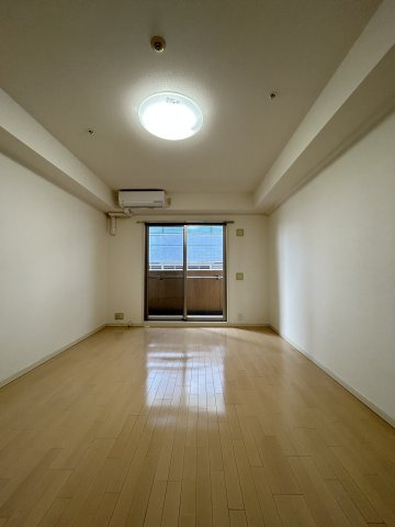 クラウンハイム北心斎橋フラワーコートの寝室|ゆとりの広さです