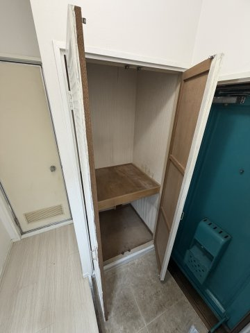 シャトー・de須磨離宮の収納