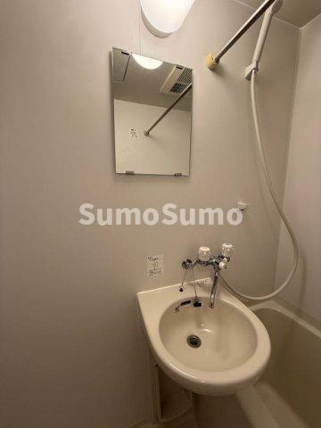 レオパレスルコントワール御影の洗面所