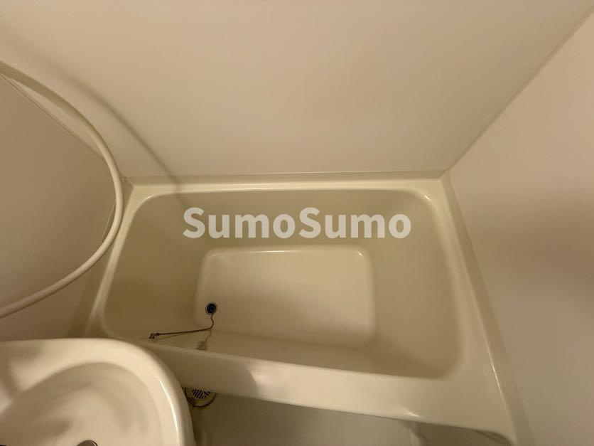 レオパレスルコントワール御影の浴室