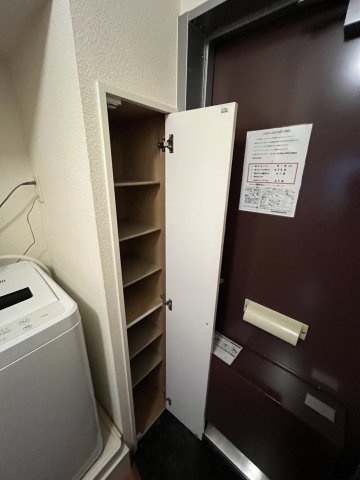 レオパレスライトハウス上田の収納