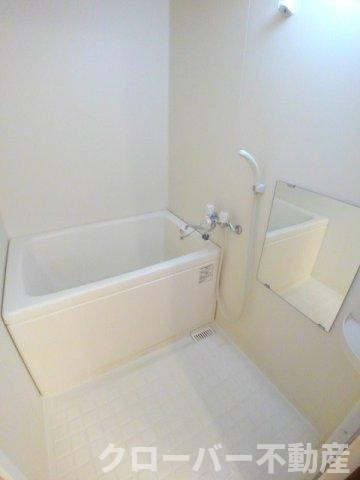 パールスクエアＣの浴室