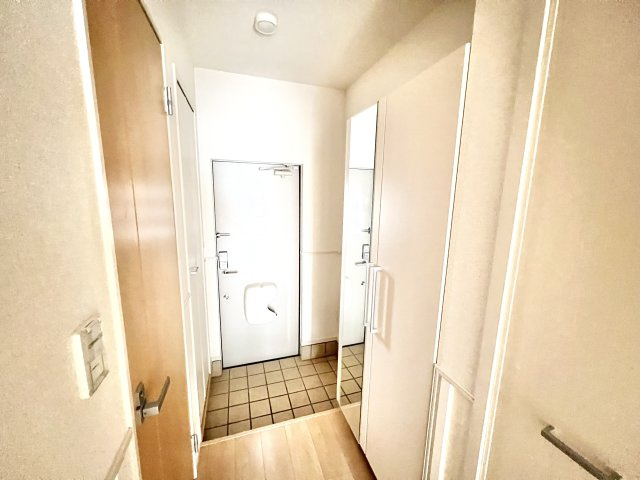 クレアージュの玄関|※別部屋参考写真