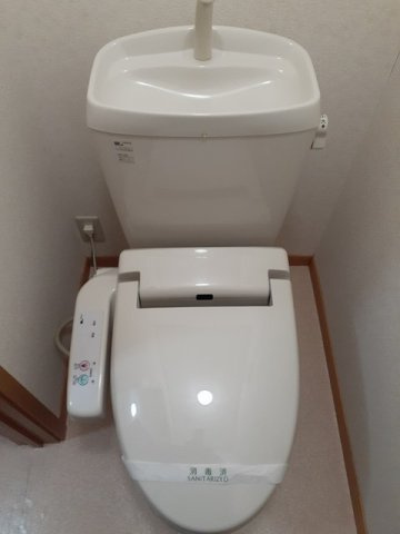 ヴィラ・アンソレイユ　Ｃのトイレ