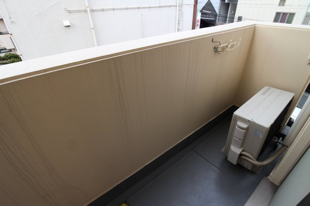 Current Kitagawaのバルコニー