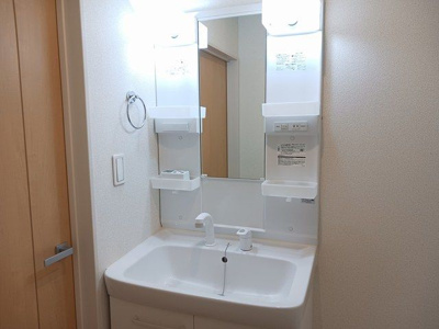 【洗面所】 | エストレーラ