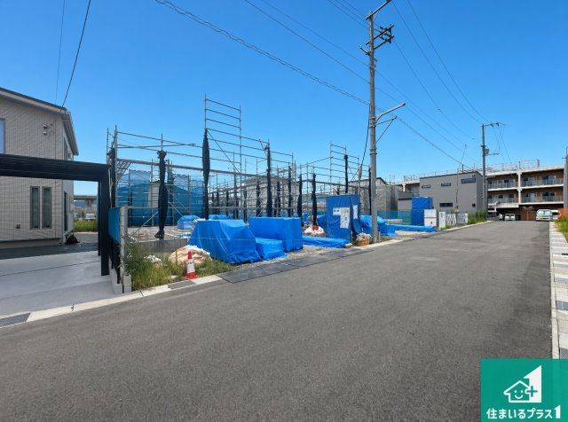 ●磯城郡田原本町黒田　第4期　新築一戸建ての前面道路含む現地写真|周辺は閑静な住宅街です。前面道路もしっかりと有りますので車の出し入れも安心ですよ！