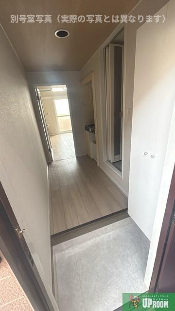 シーズンコート江南駅前の玄関