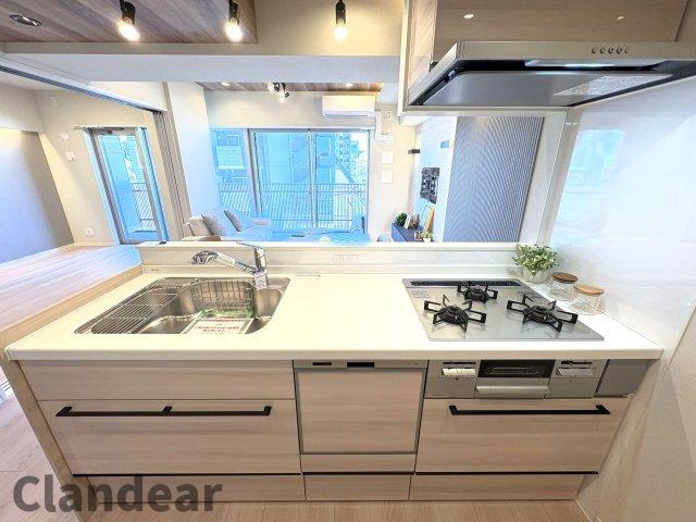 イニシア墨田押上のキッチン|ドキドキの新生活も、安心してスタート。ぴったりの住まいを見つけませんか？クランディアが一緒に住まい選びをサポートします‼　まずは、お気軽にお問合せください　＃クランディア