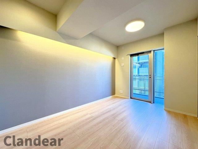 イニシア墨田押上の洋室|ドキドキの新生活も、安心してスタート。ぴったりの住まいを見つけませんか？クランディアが一緒に住まい選びをサポートします‼　まずは、お気軽にお問合せください　＃クランディア