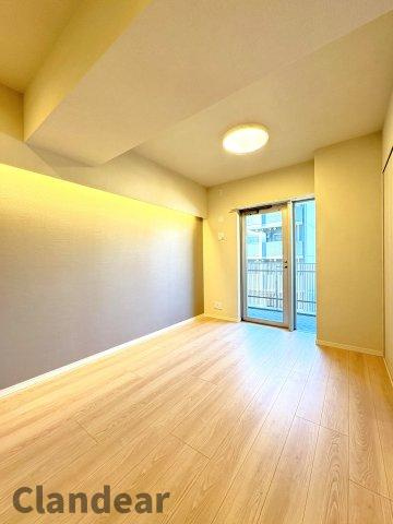 イニシア墨田押上の洋室|ドキドキの新生活も、安心してスタート。ぴったりの住まいを見つけませんか？クランディアが一緒に住まい選びをサポートします‼　まずは、お気軽にお問合せください　＃クランディア