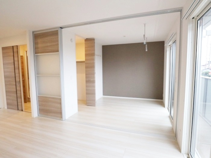 大和市福田のアパートの居間・リビング