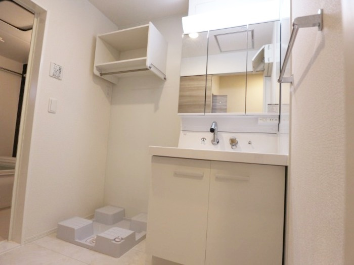 大和市福田のアパートの洗面所