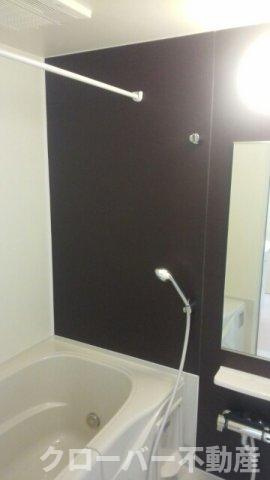 ルーベル宇多津Ｇの浴室