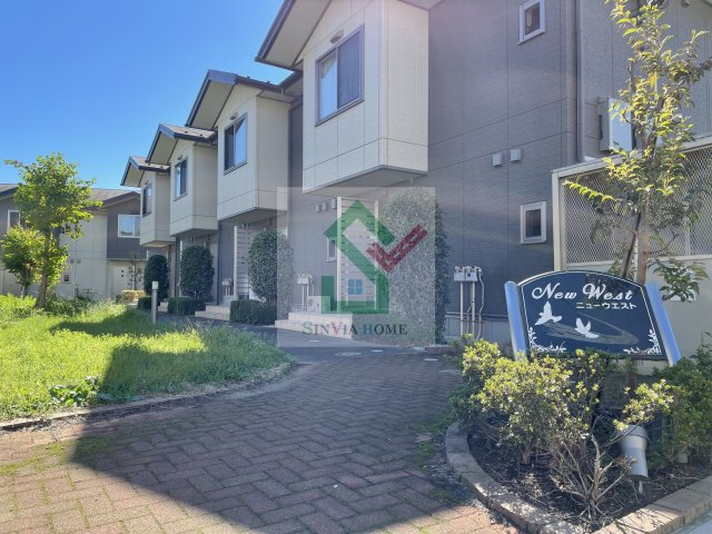 ニューウエストのエントランス