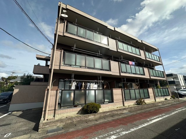 シャルマン光の外観