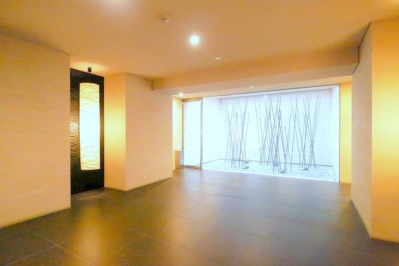 Feeth水天宮前の外観