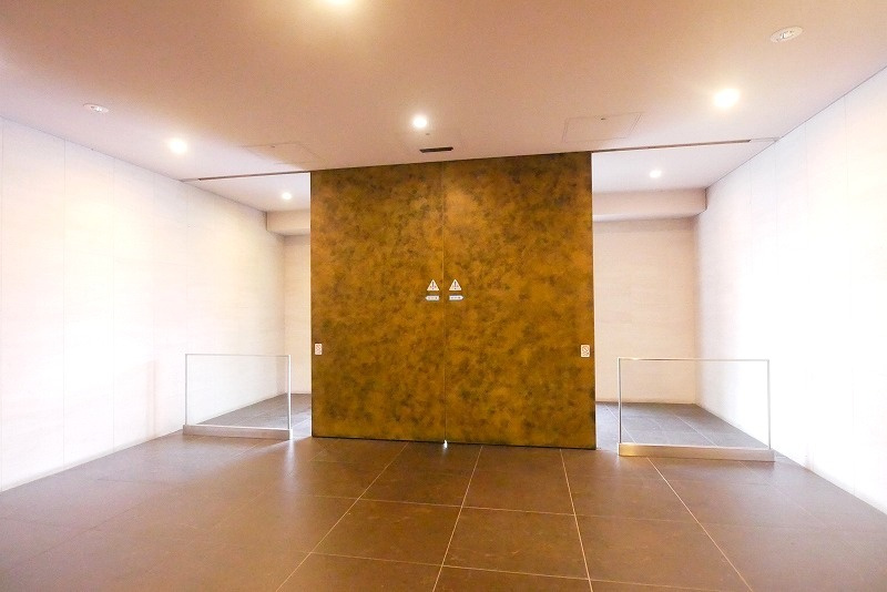 Feeth水天宮前の外観