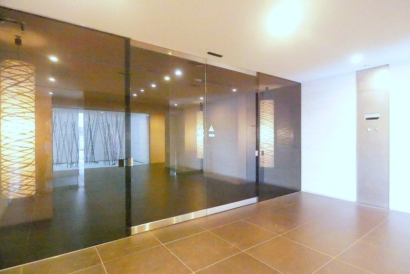 Feeth水天宮前の外観