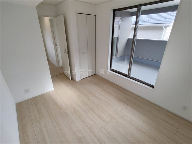 【子供部屋】 | 川越市寺尾第18　全4棟　3号棟 | 洋室5.7帖、お子さんのためのお部屋にいかがでしょうか