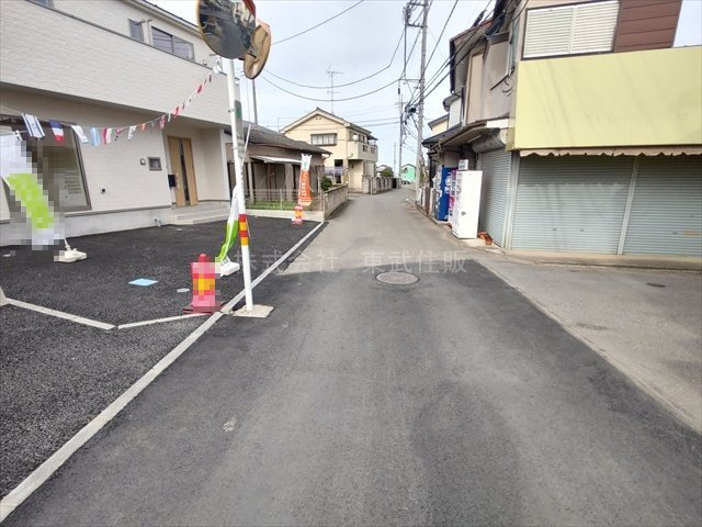 【前面道路含む現地写真】の画像