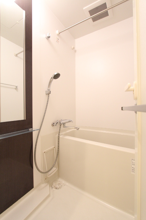 プラウドフラット鶴見Ⅰの浴室|※参考写真