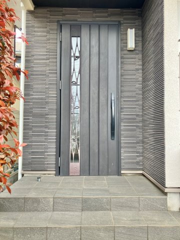 篠原西町戸建のエントランス