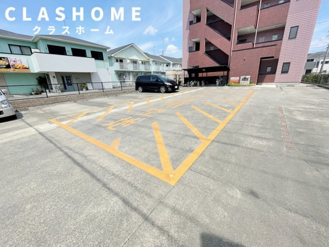 キャトル・セゾン　　刈谷市近郊の賃貸はクラスホーム刈谷店の駐車場