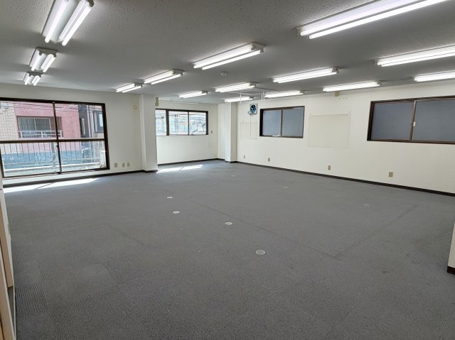 中村ビルの内装