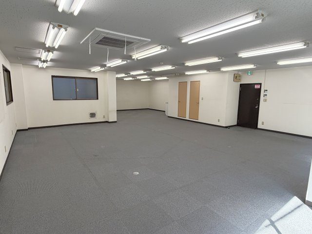 中村ビルの内装
