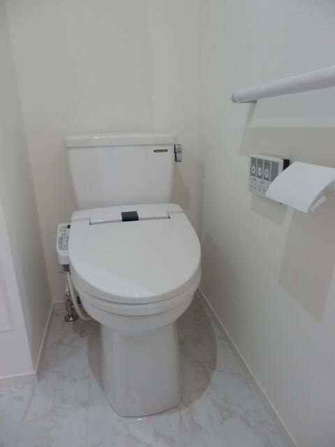 ユリカロゼＡＺ志村坂上のトイレ